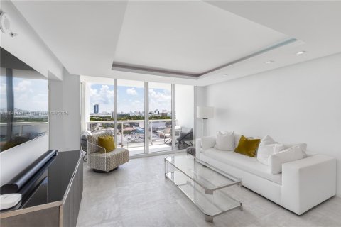 Condominio en venta en Miami Beach, Florida, 2 dormitorios, 105.91 m2 № 1854903 - foto 17