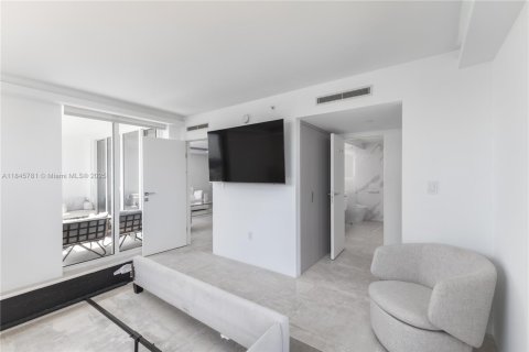 Condominio en venta en Miami Beach, Florida, 2 dormitorios, 105.91 m2 № 1854903 - foto 6