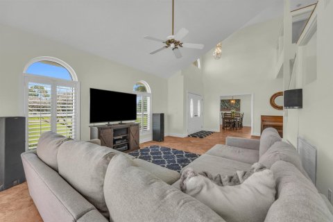Casa en venta en Palm City, Florida, 4 dormitorios, 354.61 m2 № 2078297 - foto 8