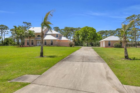Casa en venta en Palm City, Florida, 4 dormitorios, 354.61 m2 № 2078297 - foto 3