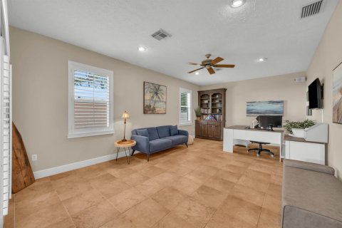 Casa en venta en Palm City, Florida, 4 dormitorios, 354.61 m2 № 2078297 - foto 25
