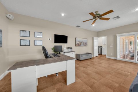 Casa en venta en Palm City, Florida, 4 dormitorios, 354.61 m2 № 2078297 - foto 27