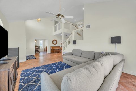 Casa en venta en Palm City, Florida, 4 dormitorios, 354.61 m2 № 2078297 - foto 7
