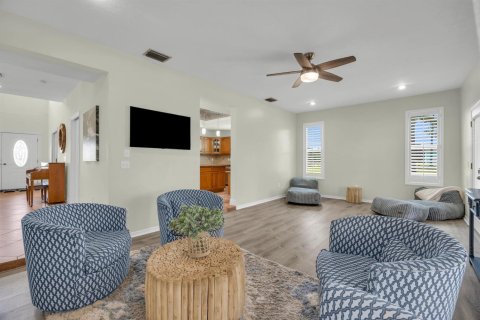 Casa en venta en Palm City, Florida, 4 dormitorios, 354.61 m2 № 2078297 - foto 23