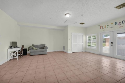 Casa en venta en Palm City, Florida, 4 dormitorios, 354.61 m2 № 2078297 - foto 28