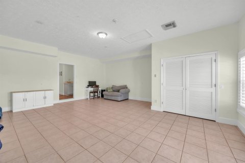 Casa en venta en Palm City, Florida, 4 dormitorios, 354.61 m2 № 2078297 - foto 29