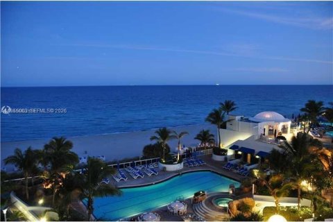 Condominio en alquiler en Sunny Isles Beach, Florida, 2 dormitorios, 116.13 m2 № 2009526 - foto 24