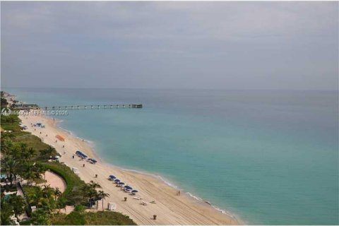 Condominio en alquiler en Sunny Isles Beach, Florida, 2 dormitorios, 116.13 m2 № 2009526 - foto 21