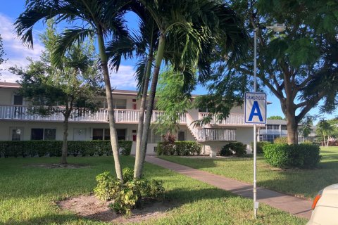 Condo à West Palm Beach, Floride, 1 chambre  № 2401399