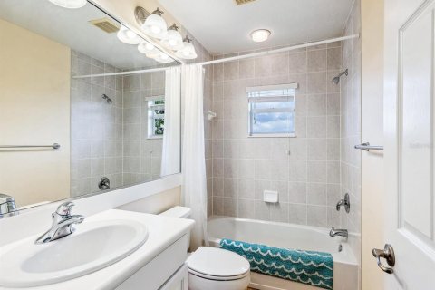 Casa en venta en Sarasota, Florida, 4 dormitorios, 306.95 m2 № 1685347 - foto 27