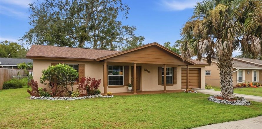 Villa ou maison à Casselberry, Floride 3 chambres, 92.9 m2 № 2402733