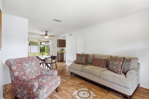 Villa ou maison à vendre à Casselberry, Floride: 3 chambres, 92.9 m2 № 2402733 - photo 7