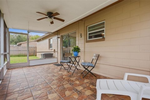 Villa ou maison à vendre à Casselberry, Floride: 3 chambres, 92.9 m2 № 2402733 - photo 30