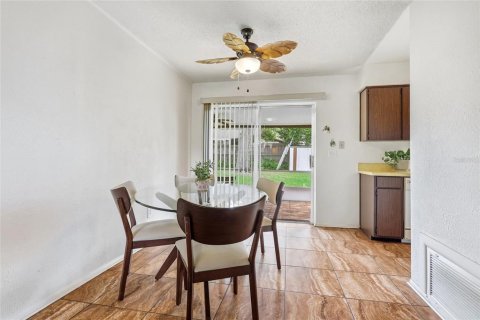 Villa ou maison à vendre à Casselberry, Floride: 3 chambres, 92.9 m2 № 2402733 - photo 11