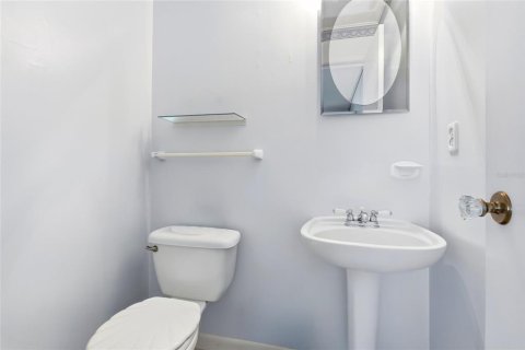 Villa ou maison à vendre à Casselberry, Floride: 3 chambres, 92.9 m2 № 2402733 - photo 23
