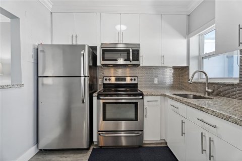 Condominio en venta en Hollywood, Florida, 1 dormitorio, 65.03 m2 № 2182068 - foto 8