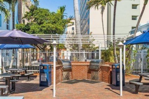 Condominio en venta en Hollywood, Florida, 1 dormitorio, 65.03 m2 № 2182068 - foto 16