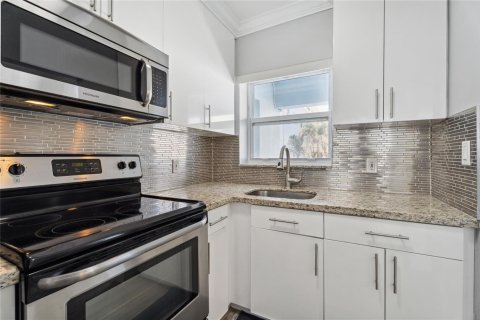 Condominio en venta en Hollywood, Florida, 1 dormitorio, 65.03 m2 № 2182068 - foto 9