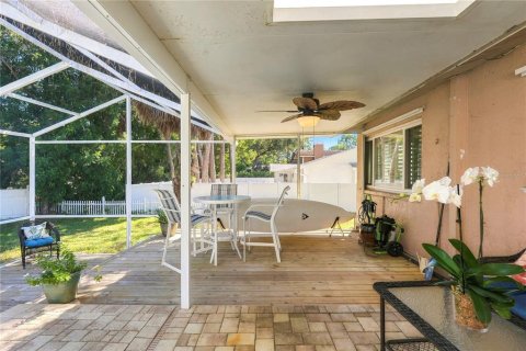 Casa en venta en Clearwater, Florida, 4 dormitorios, 209.87 m2 № 2416343 - foto 29