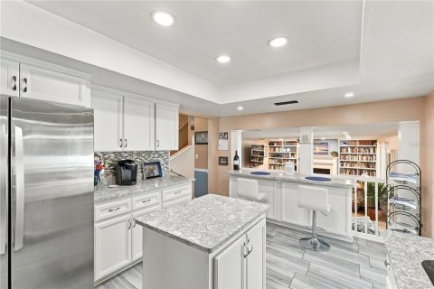 Casa en venta en Clearwater, Florida, 4 dormitorios, 209.87 m2 № 2416343 - foto 16