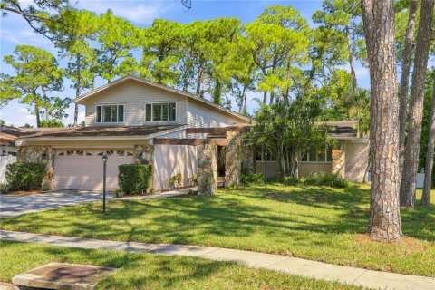Casa en venta en Clearwater, Florida, 4 dormitorios, 209.87 m2 № 2416343 - foto 3
