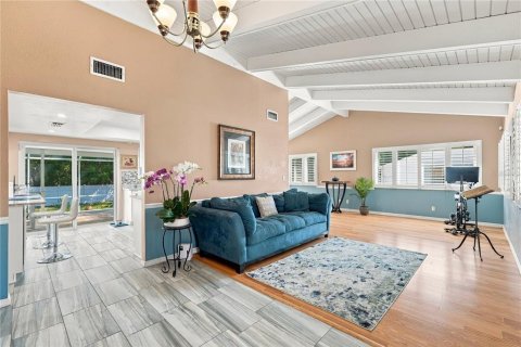 Casa en venta en Clearwater, Florida, 4 dormitorios, 209.87 m2 № 2416343 - foto 5