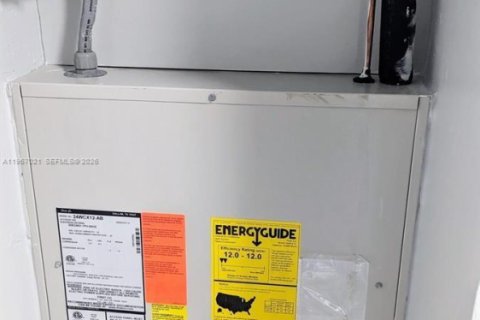 Copropriété à vendre à Margate, Floride: 2 chambres, 91.97 m2 № 2028488 - photo 11