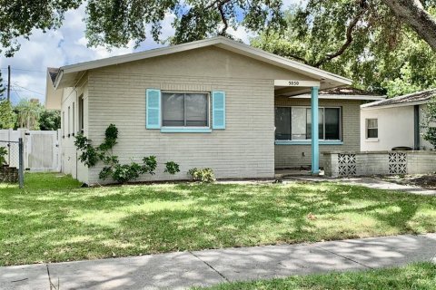 Casa en Saint Petersburg, Florida 3 dormitorios, 119.66 m2 № 2236104