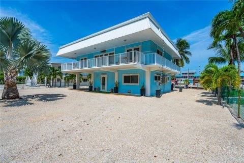 Casa en venta en Islamorada, Village of Islands, Florida, 3 dormitorios, 165.92 m2 № 2081231 - foto 18