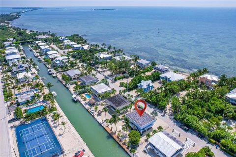 Дом в Исламорада, Вилладж оф Айлендс, Флорида 3 спальни, 165.92м2 № 2081231