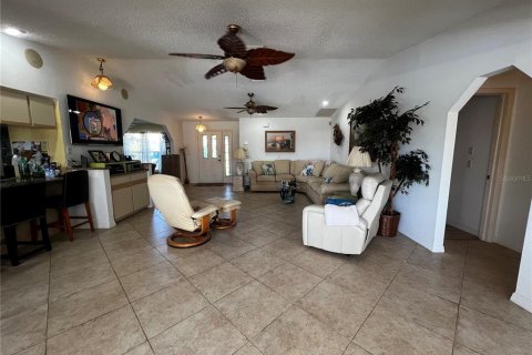 Casa en venta en Punta Gorda, Florida, 3 dormitorios, 187.76 m2 № 1555503 - foto 4