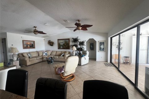 Casa en venta en Punta Gorda, Florida, 3 dormitorios, 187.76 m2 № 1555503 - foto 5