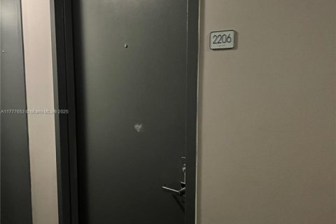 Снять в аренду кондоминиум в Майами, Флорида 1 спальня, 98.1м2, № 1972586 - фото 29