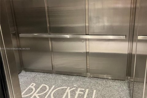 Снять в аренду кондоминиум в Майами, Флорида 1 спальня, 98.1м2, № 1972586 - фото 21