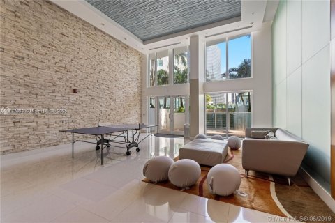 Снять в аренду кондоминиум в Майами, Флорида 1 спальня, 98.1м2, № 1972586 - фото 9