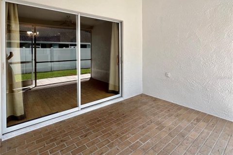 Снять в аренду виллу или дом в Ленд-о-Лейкс, Флорида 6 комнат, 159.98м2, № 1900636 - фото 16
