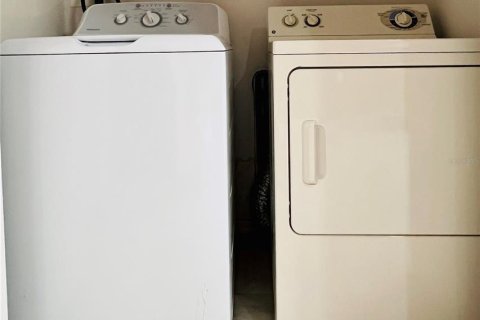 Снять в аренду виллу или дом в Ленд-о-Лейкс, Флорида 6 комнат, 159.98м2, № 1900636 - фото 18