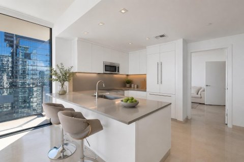 Купить кондоминиум в Майами, Флорида 2 спальни, 117.52м2, № 2086089 - фото 5