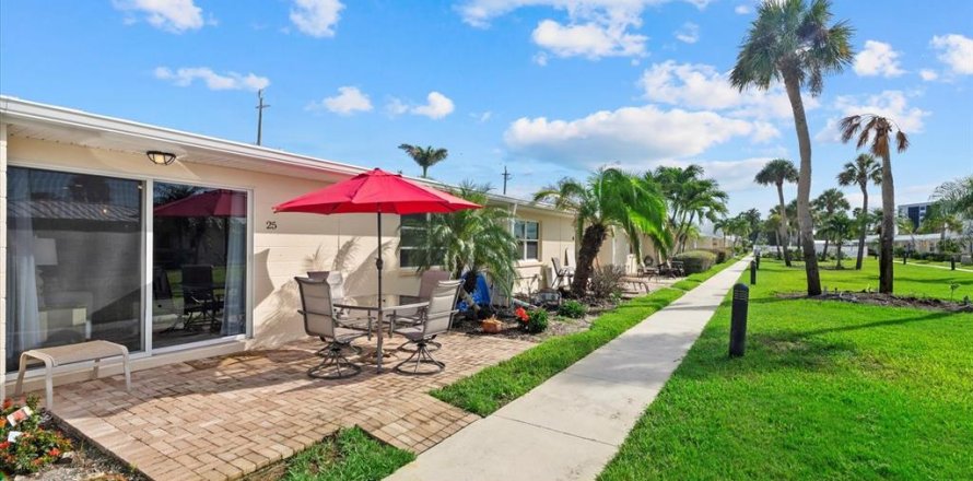 Condo in Sarasota, Florida, 1 bedroom № 1886358