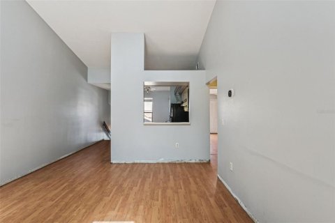 Condo in Orlando, Florida, 2 bedrooms  № 1787439 - photo 10