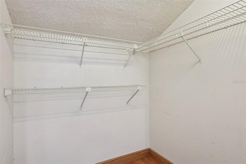 Condo in Orlando, Florida, 2 bedrooms  № 1787439 - photo 21