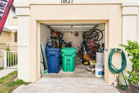 Adosado en venta en Miami, Florida, 3 dormitorios, 129.32 m2 № 2434221 - foto 29