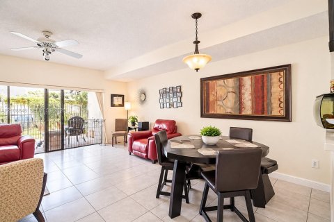 Adosado en venta en Miami, Florida, 3 dormitorios, 129.32 m2 № 2434221 - foto 6