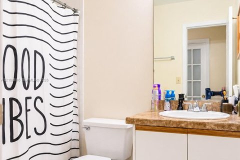 Adosado en venta en Miami, Florida, 3 dormitorios, 129.32 m2 № 2434221 - foto 14