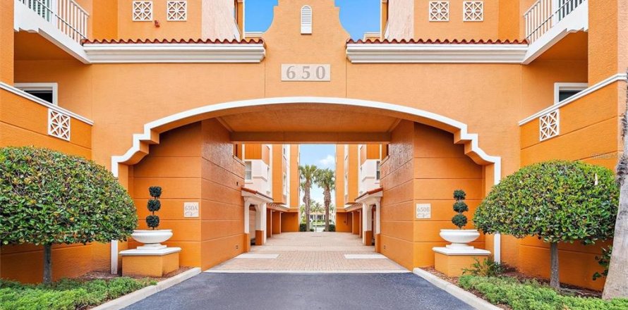 Condo à Saint Petersburg, Floride, 3 chambres № 1899288
