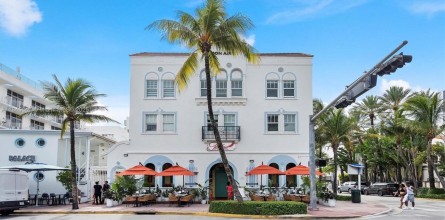 Condominio en Miami Beach, Florida, 1 dormitorio № 1880282