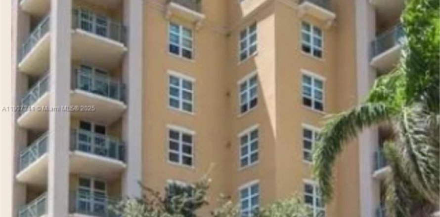 Condo in West Palm Beach, Florida, 2 bedrooms  № 2053436