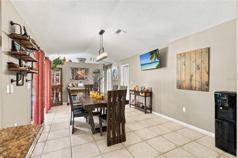 Villa ou maison à vendre à Port Charlotte, Floride: 3 chambres, 184.13 m2 № 2428629 - photo 14