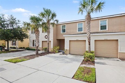 Townhouse in Gibsonton, Florida 3 bedrooms, 137.31 sq.m. № 2095198 - photo 3