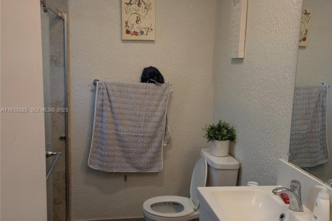 Купить виллу или дом в Корал-Спрингс, Флорида 1 комната, 153.57м2, № 1991203 - фото 13